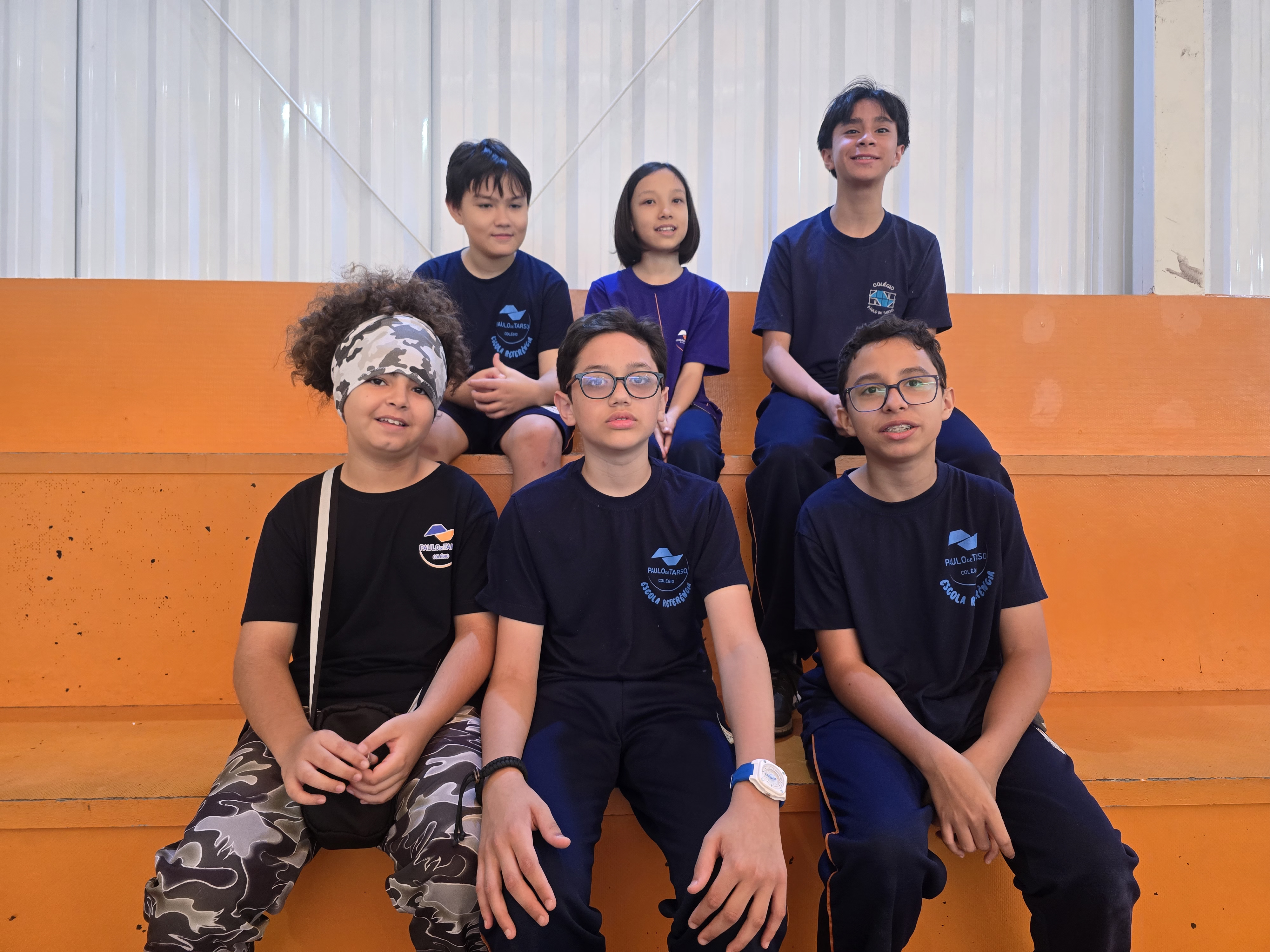 Equipe EVOLUX desenvolvendo